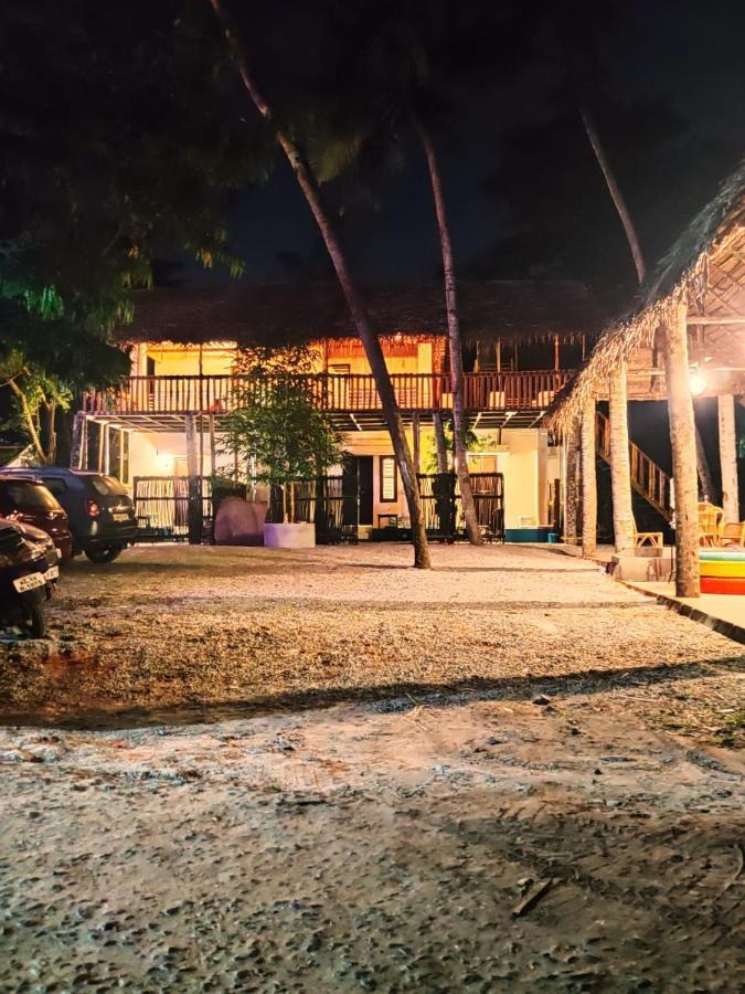 Hostel Calaila バルカラ エクステリア 写真